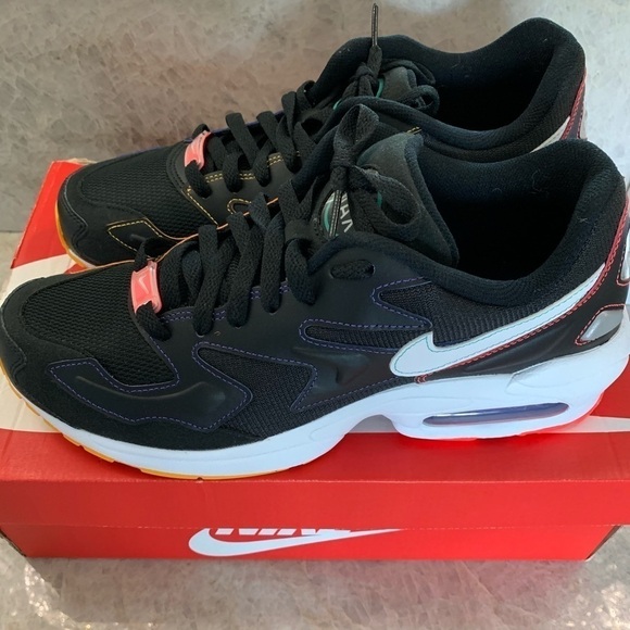 Nike | Air Max2 Light Sneaker - Picture 2 of 11